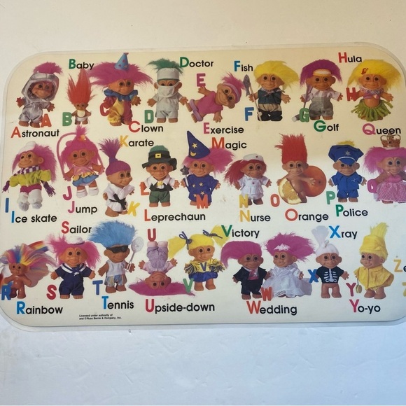 4 Vintage Kids Placemats Playskool Sesame Street Trolls - Picture 11 of 13